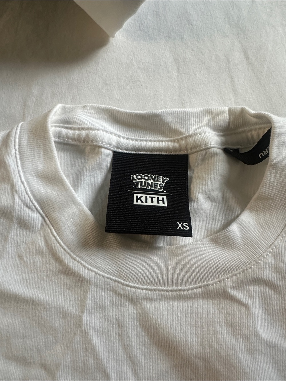 Kith x Looney Tunes Tweety Classic Logo Tee Shirt - Picture 4 of 6